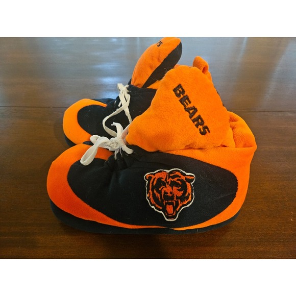 Forever Collectibles NFL Chicago Bears Plush Sneaker Slippers Men Size S 7/8 - Picture 1 of 4